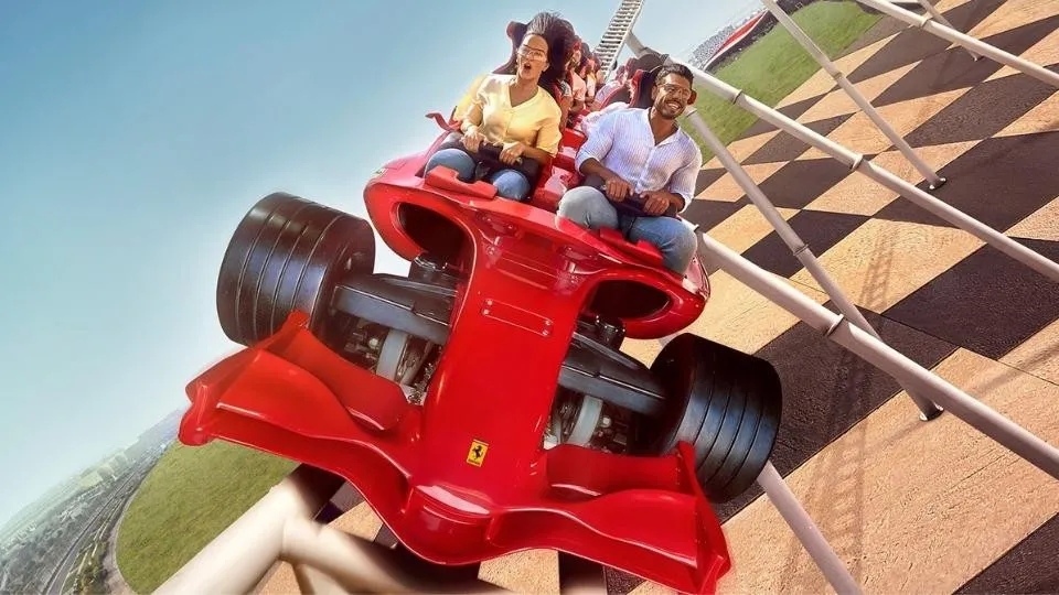 Тематические парки острова Яс – Ferrari World Abu Dhabi, Yas Waterworld, Warner Bros. World™. - Image 1